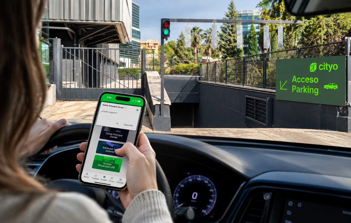 Instalaciones de trasteros Cityo con acceso 24 horas, seguridad, parking y zona de carga y descarga.